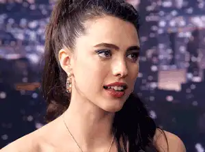 Original animated GIF before AI face swap, Public example 4
